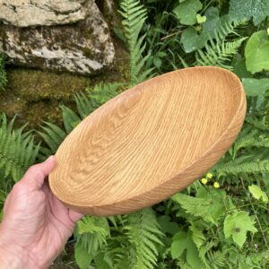 Assiette en chêne massif - diamètre 27cm