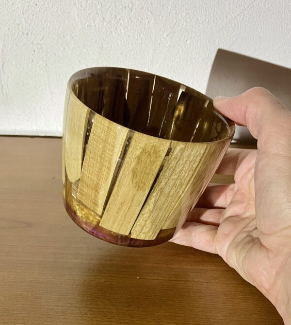 Bol en bois et résine – Image 9