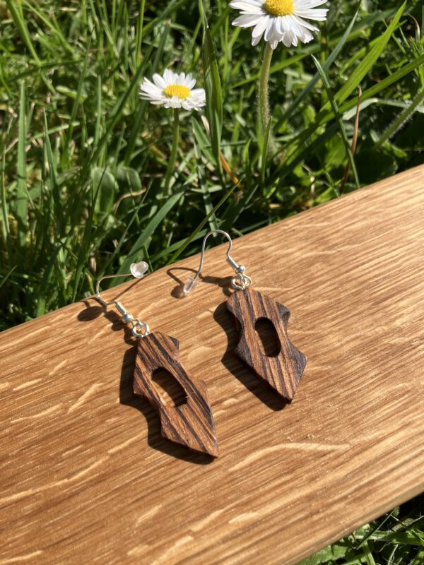 Boucles d'oreilles en bois massif – Image 6